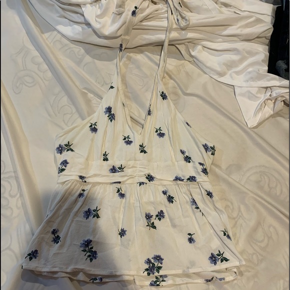 american eagle flowy floral top - Picture 2 of 5